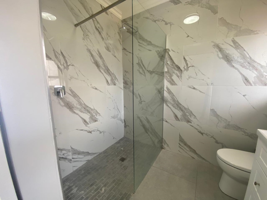 5 Bedroom Property for Sale in Dana Bay Western Cape